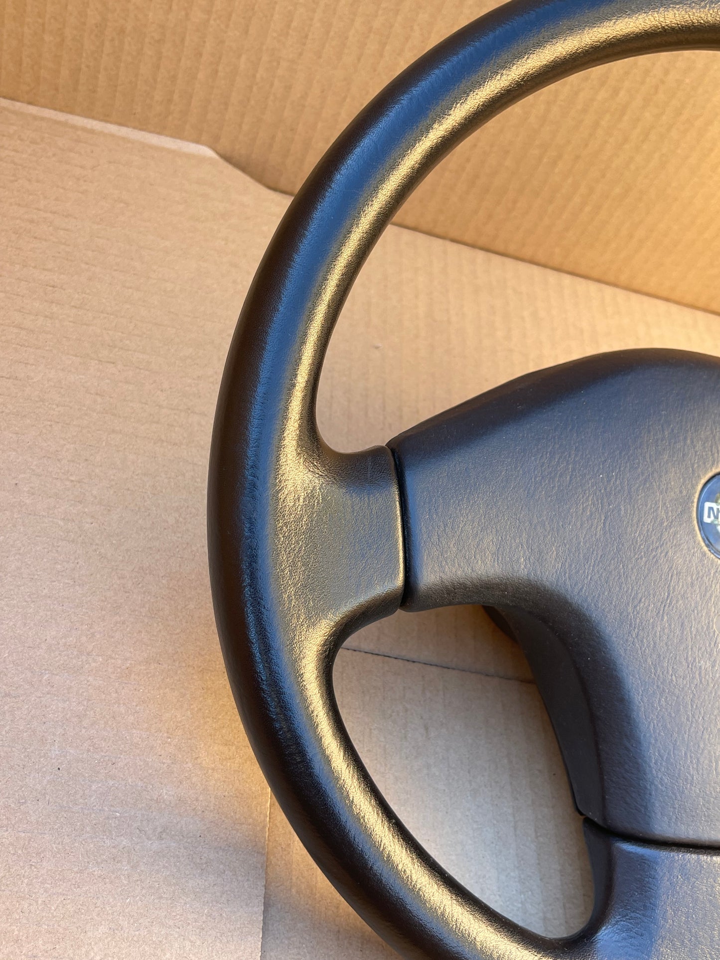 180SX STEERING WHEEL IN