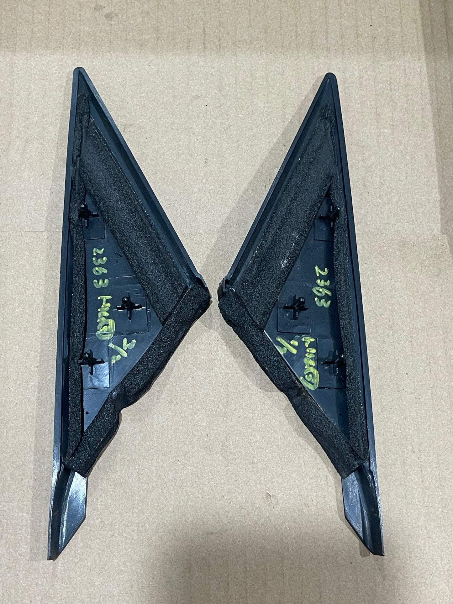 R32 INNER MIRROR COVER
