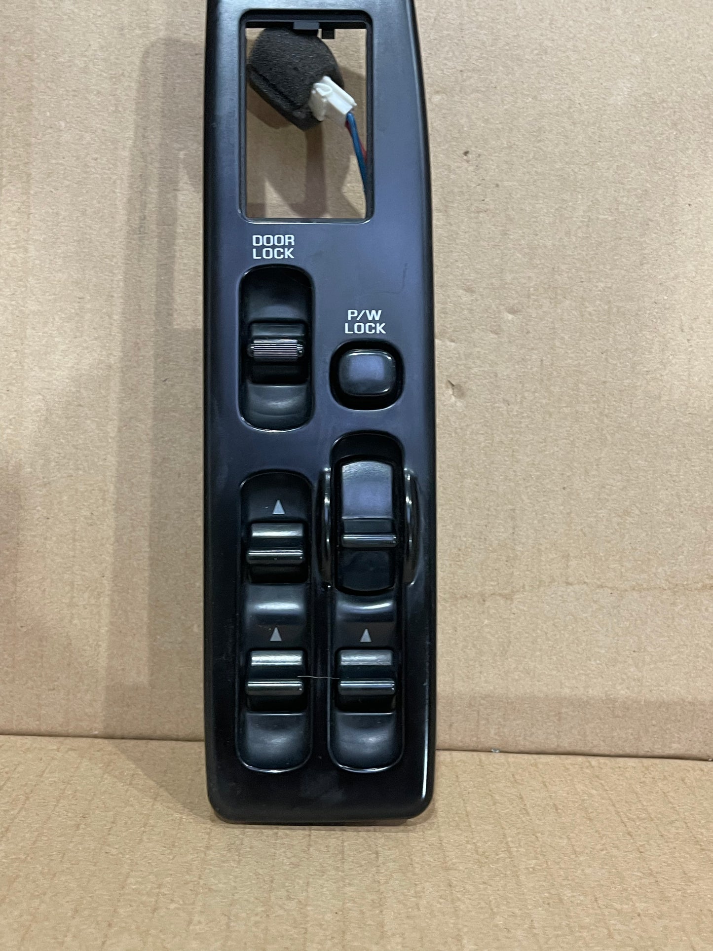R32 HCR32 SKYLINE SEDAN WINDOW SWITCH
