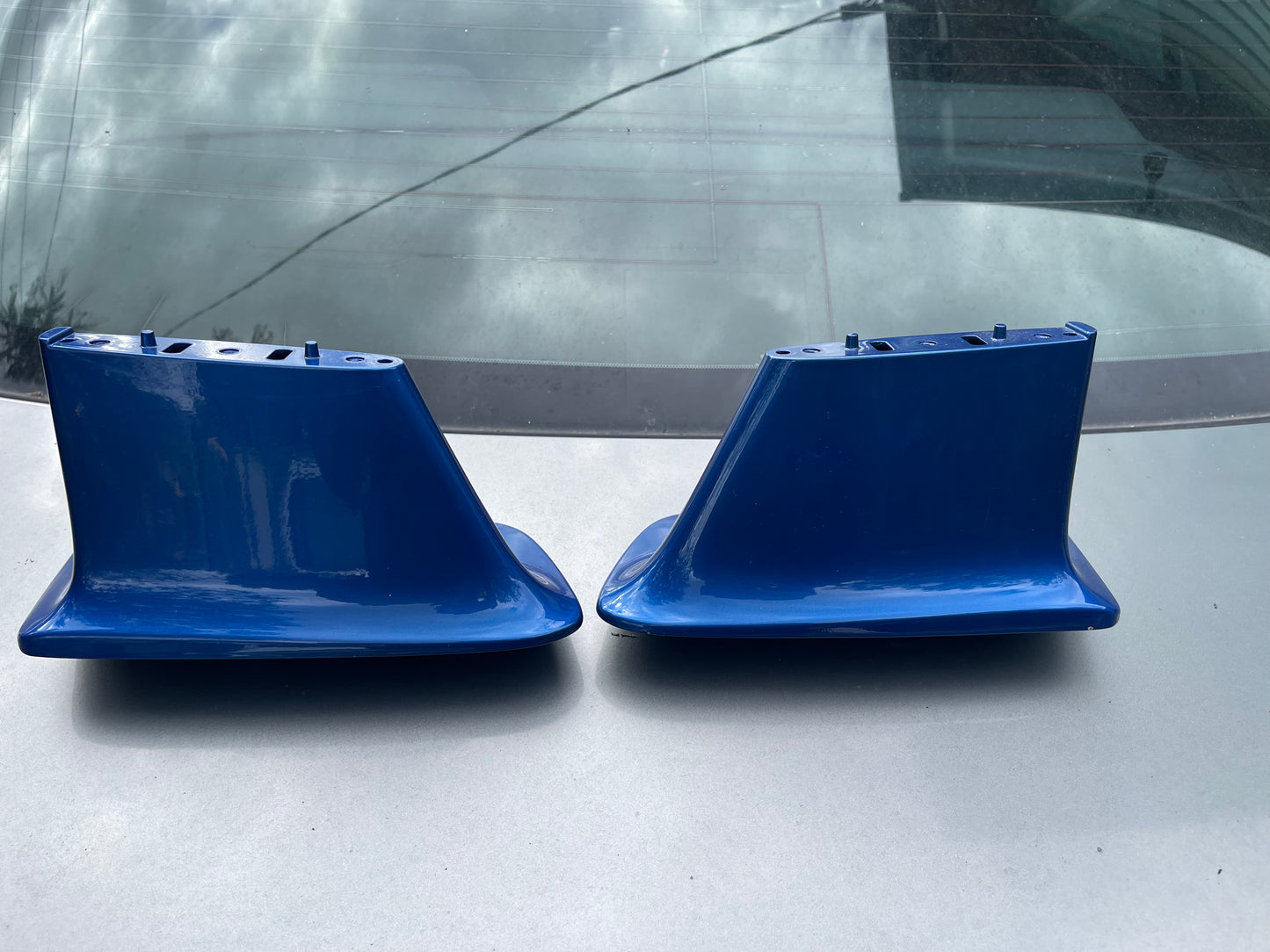 R34 GTR OEM FACTORY WING STAND