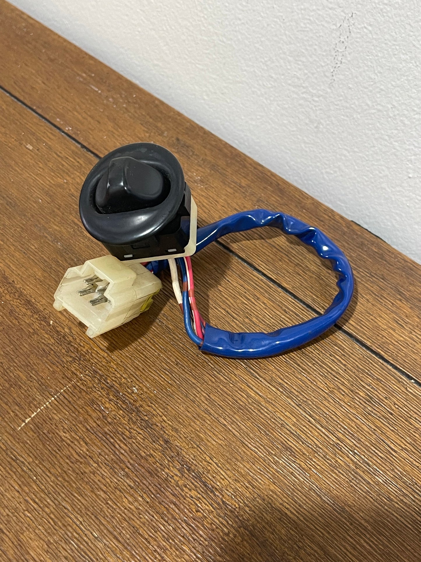 R32 GTR GTST PASSENGER DOOR WINDOW SWITCH