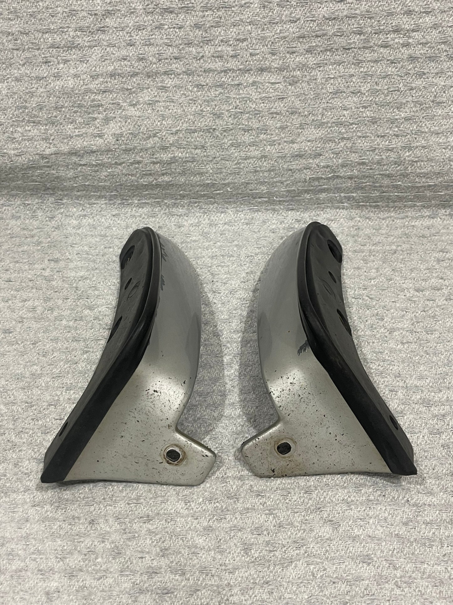 R32 GTR REAR MUD FLAPS