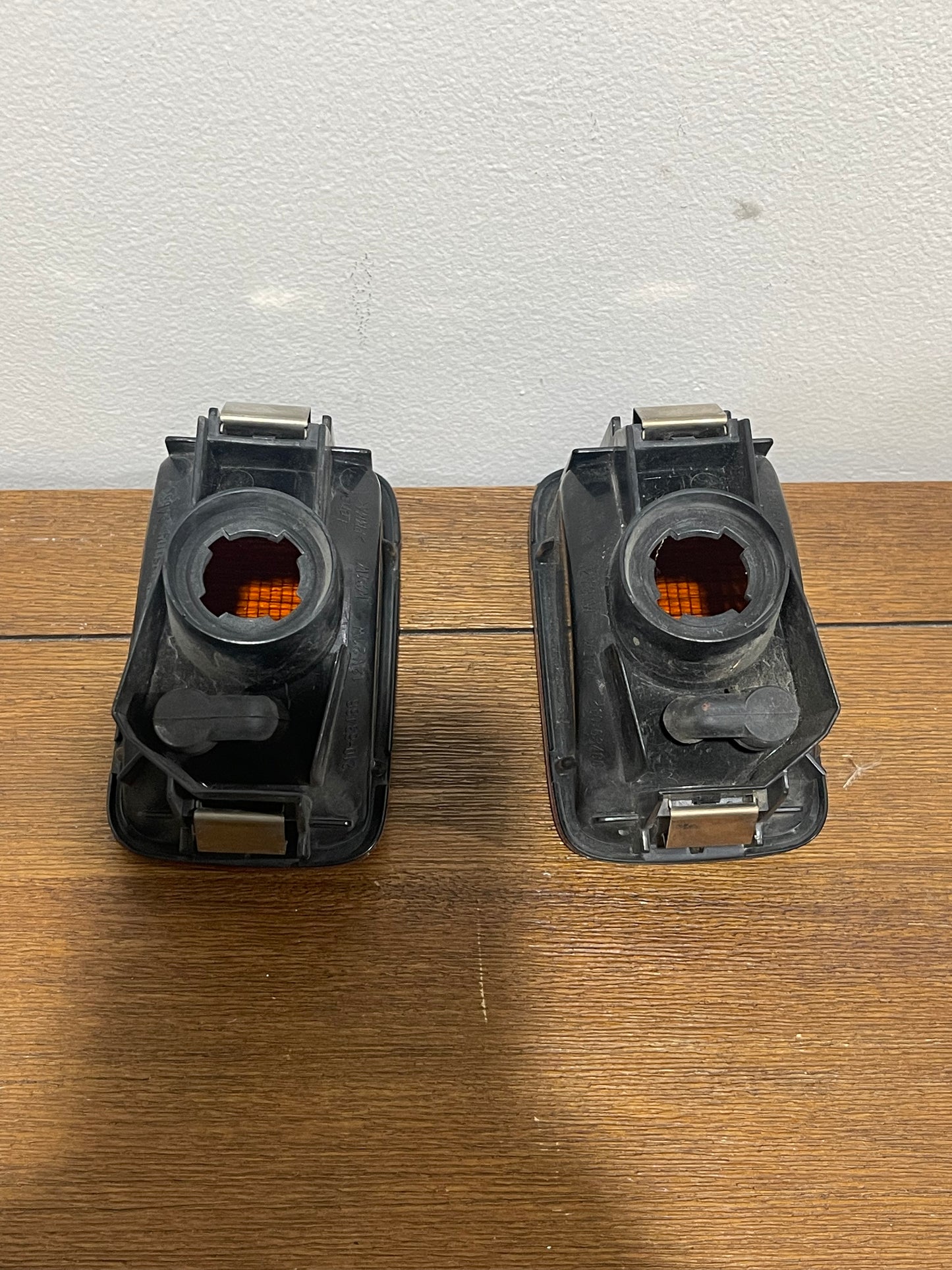 SKYLINE R34 FRONT INDICATOR