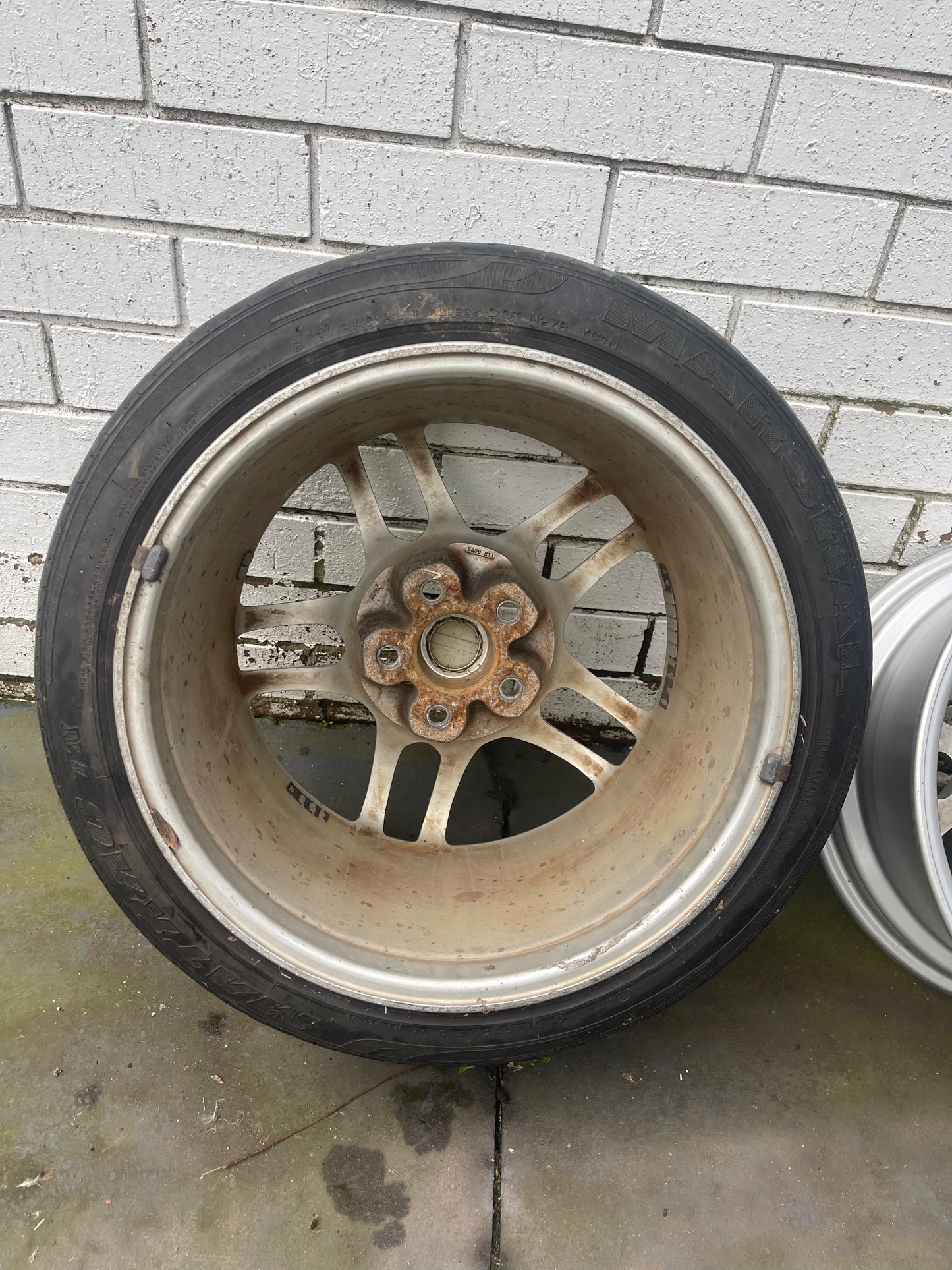 R33 GENUINE OEM WHEEL