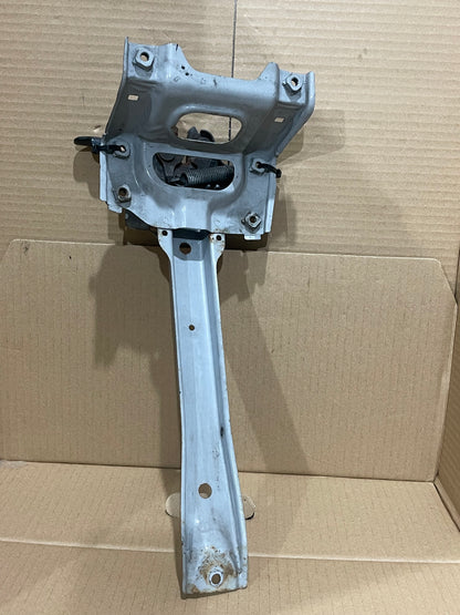 R32 GTR GENUINE BONNET LATCH AND SUPPORT