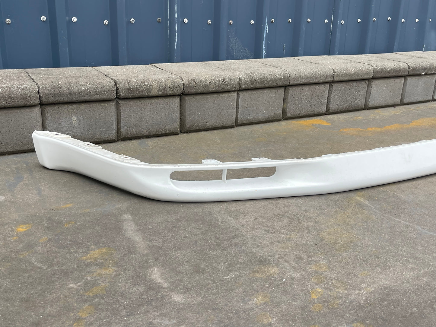 R32 GTR GENUINE FRONT LOWER LIP