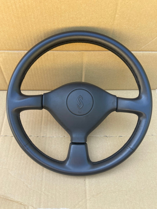 R33 SERIES 1 STEERING WHEEL IN NEAR NEW CONDITION