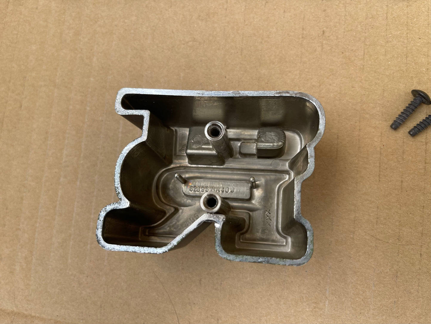 GENUINE R34 GTR BUPPER UPPER MESH AND THE GTR BADGE