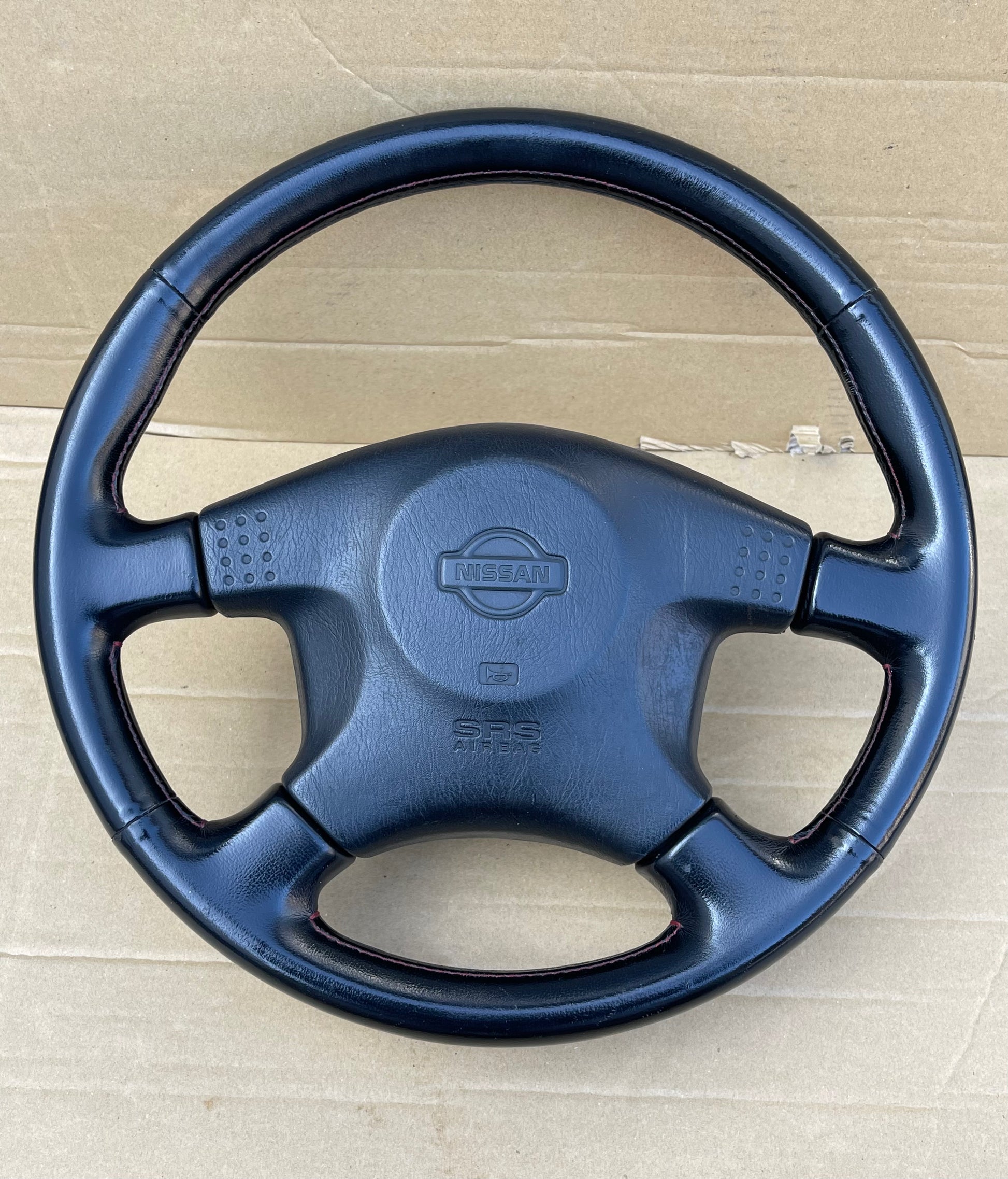 R33 GTR RED STICH STEERING WHEEL β tufftoys