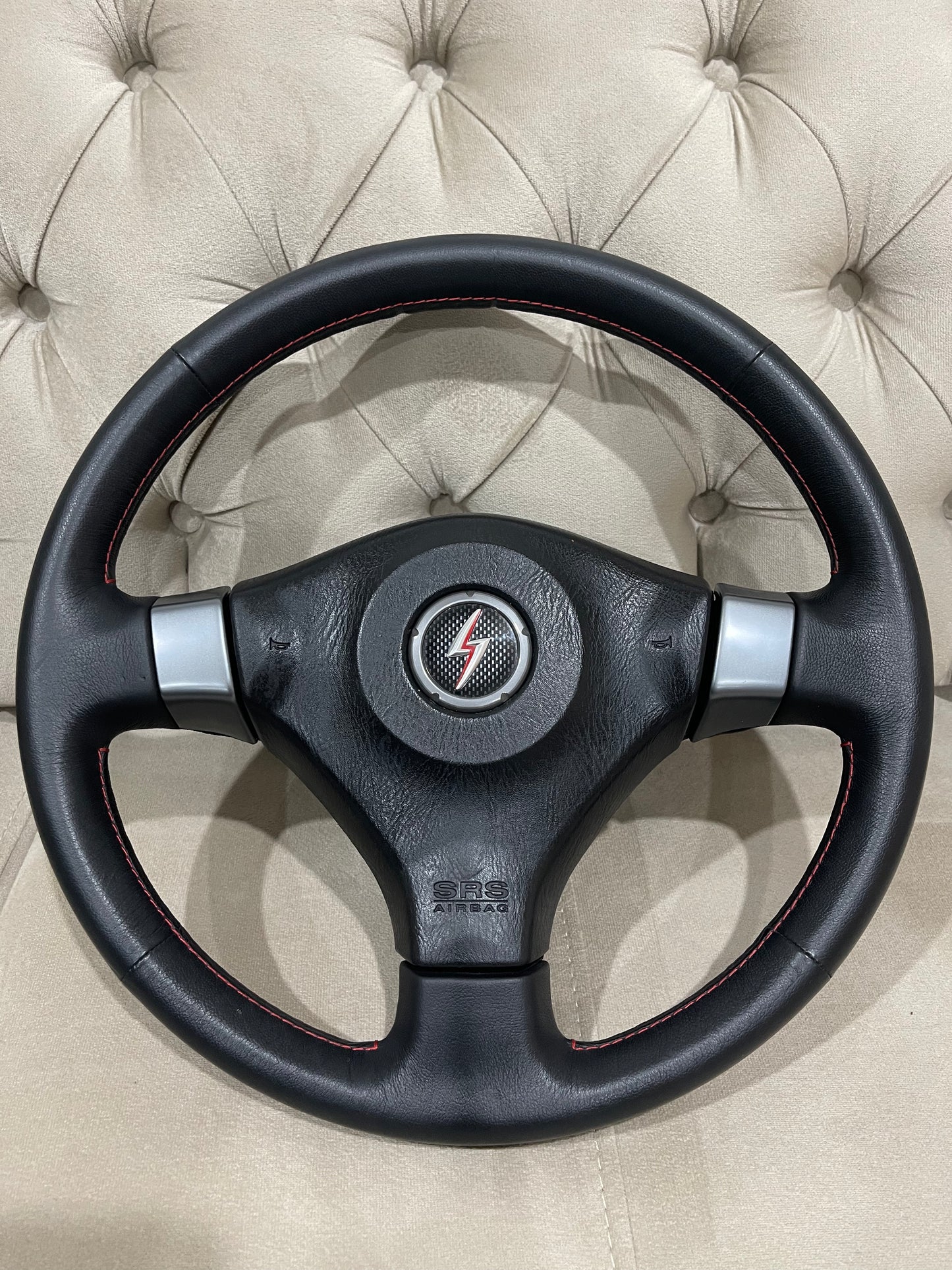 S15 STEERING WHEEL NEAR NEW CONDITION