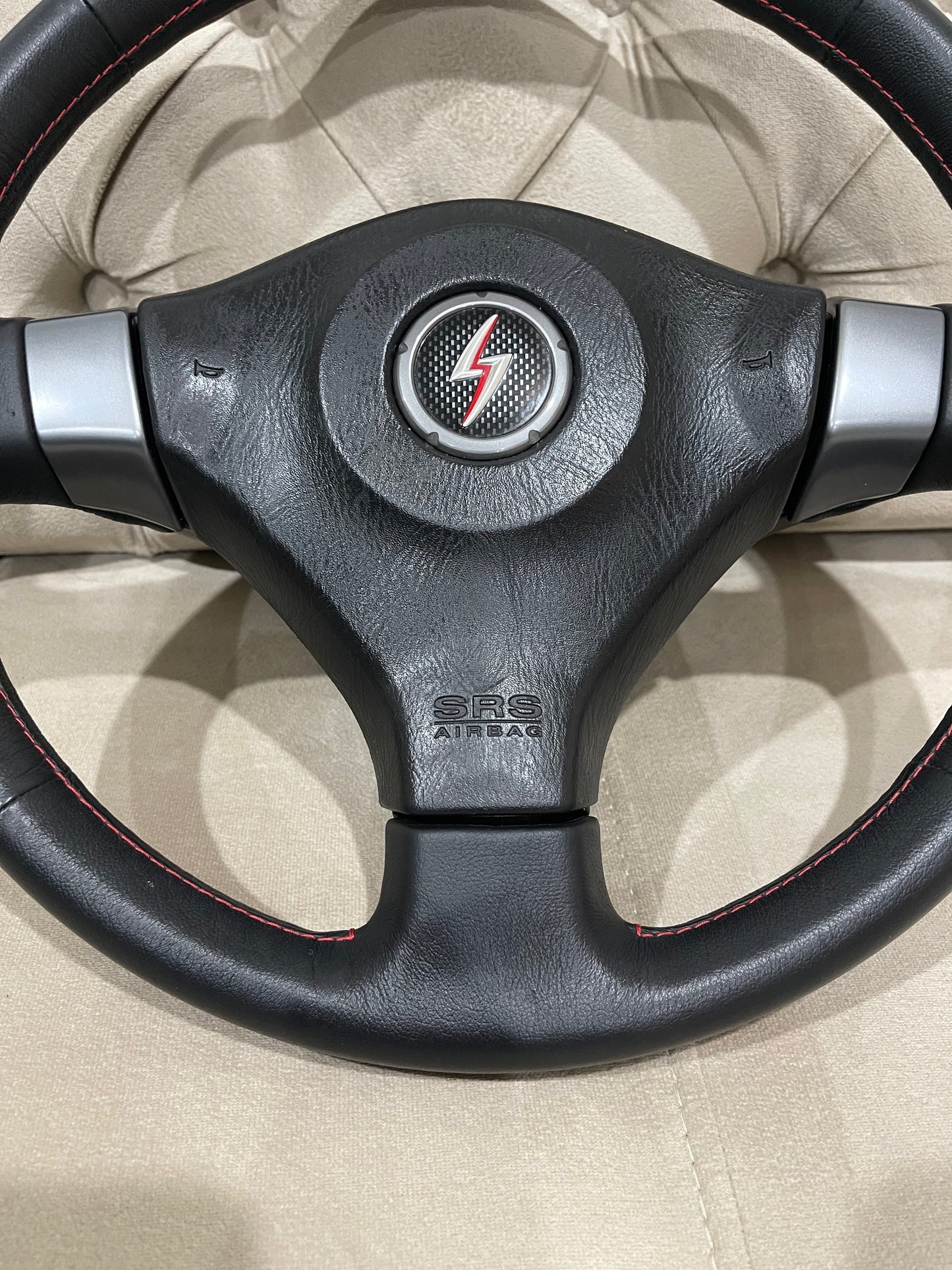 S15 STEERING WHEEL NEAR NEW CONDITION