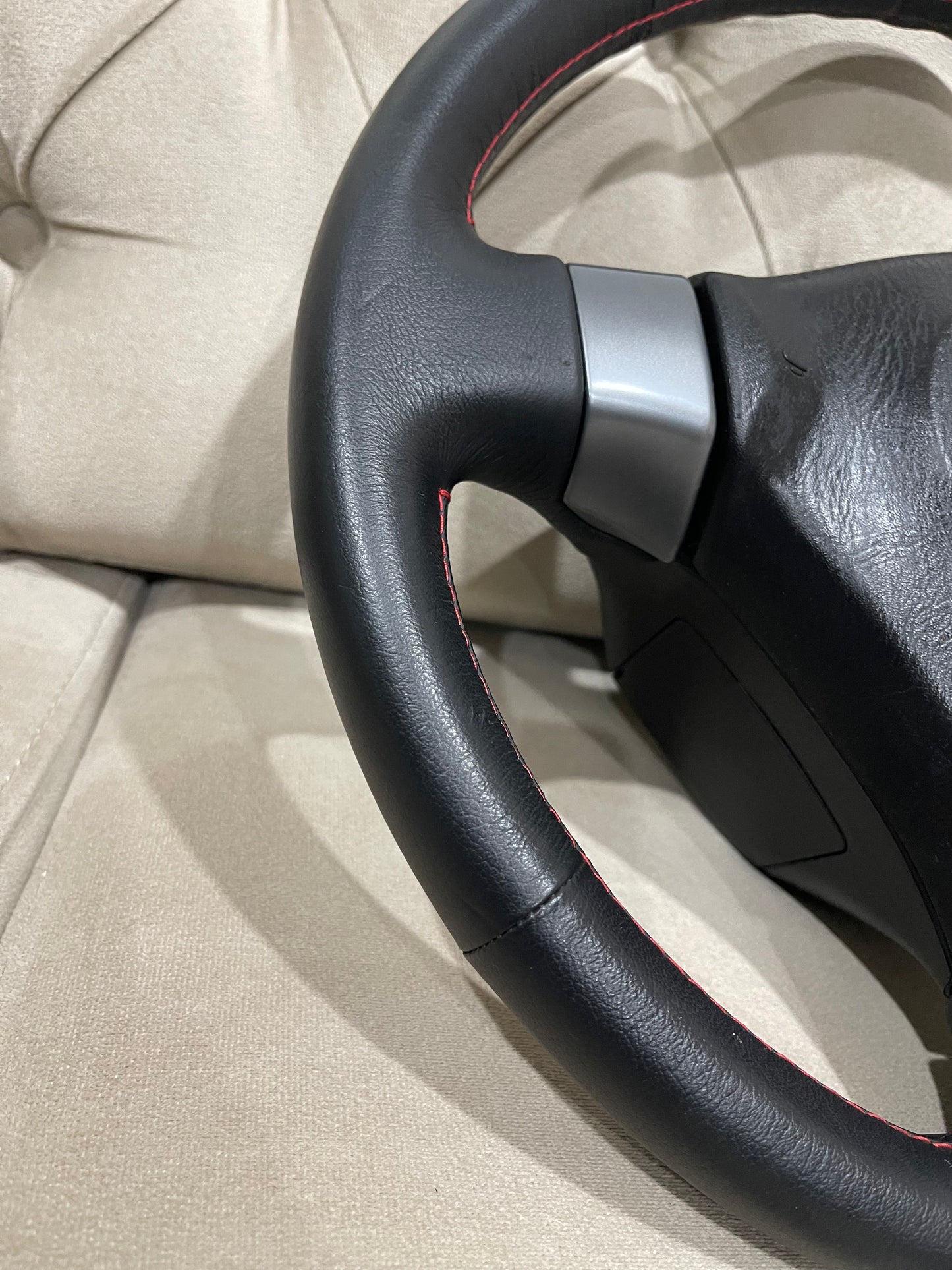S15 STEERING WHEEL NEAR NEW CONDITION