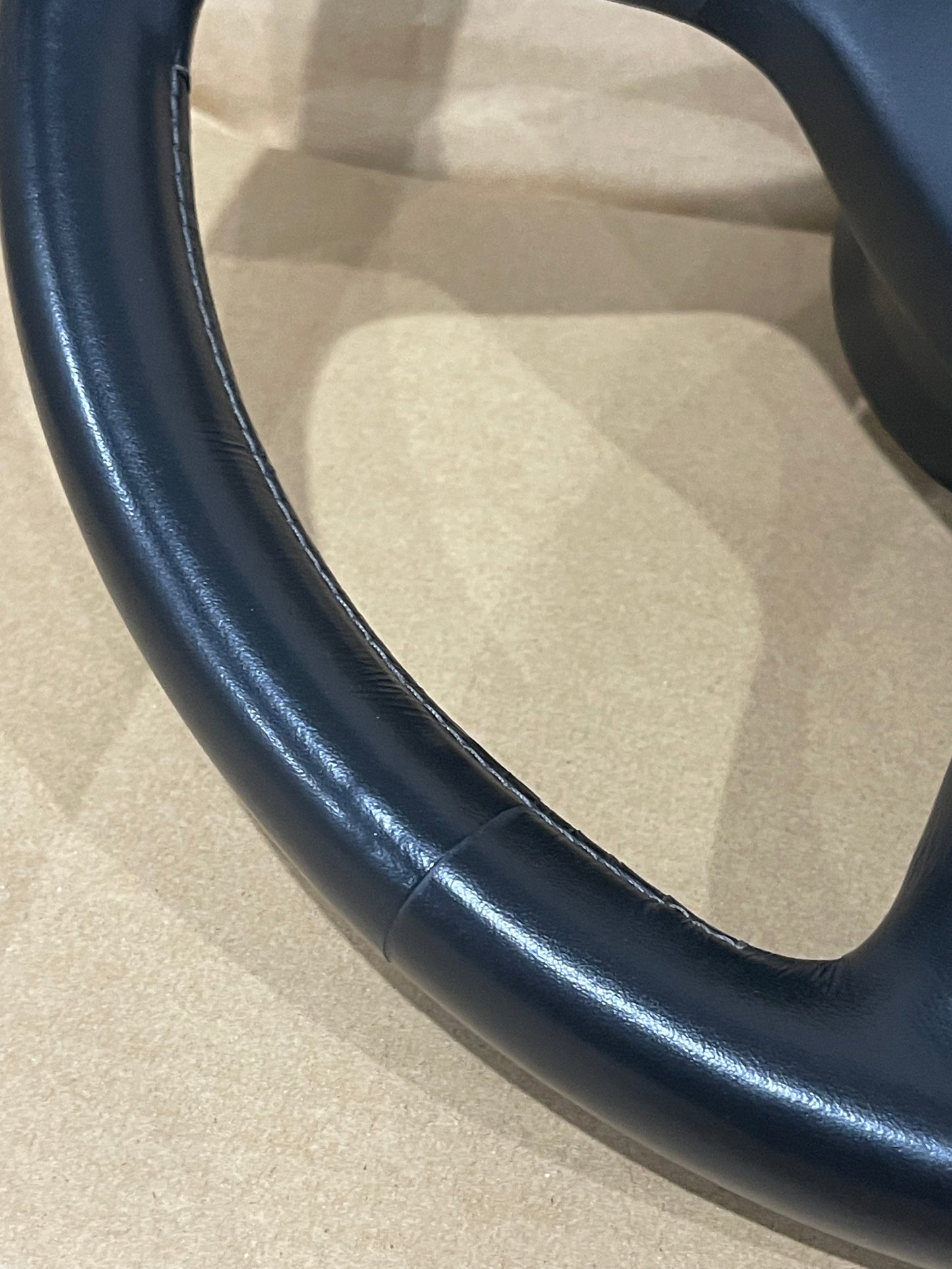 R32 GTR SERIES 1 STEERING WHEEL -NEAR NEW CONDITION
