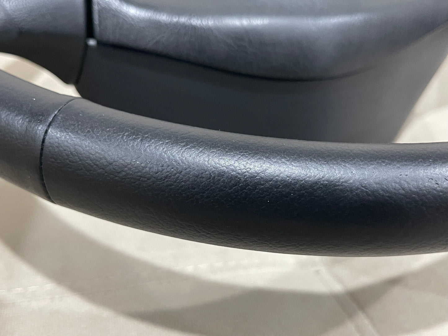R34 GTR RED STICH STEERING WHEEL