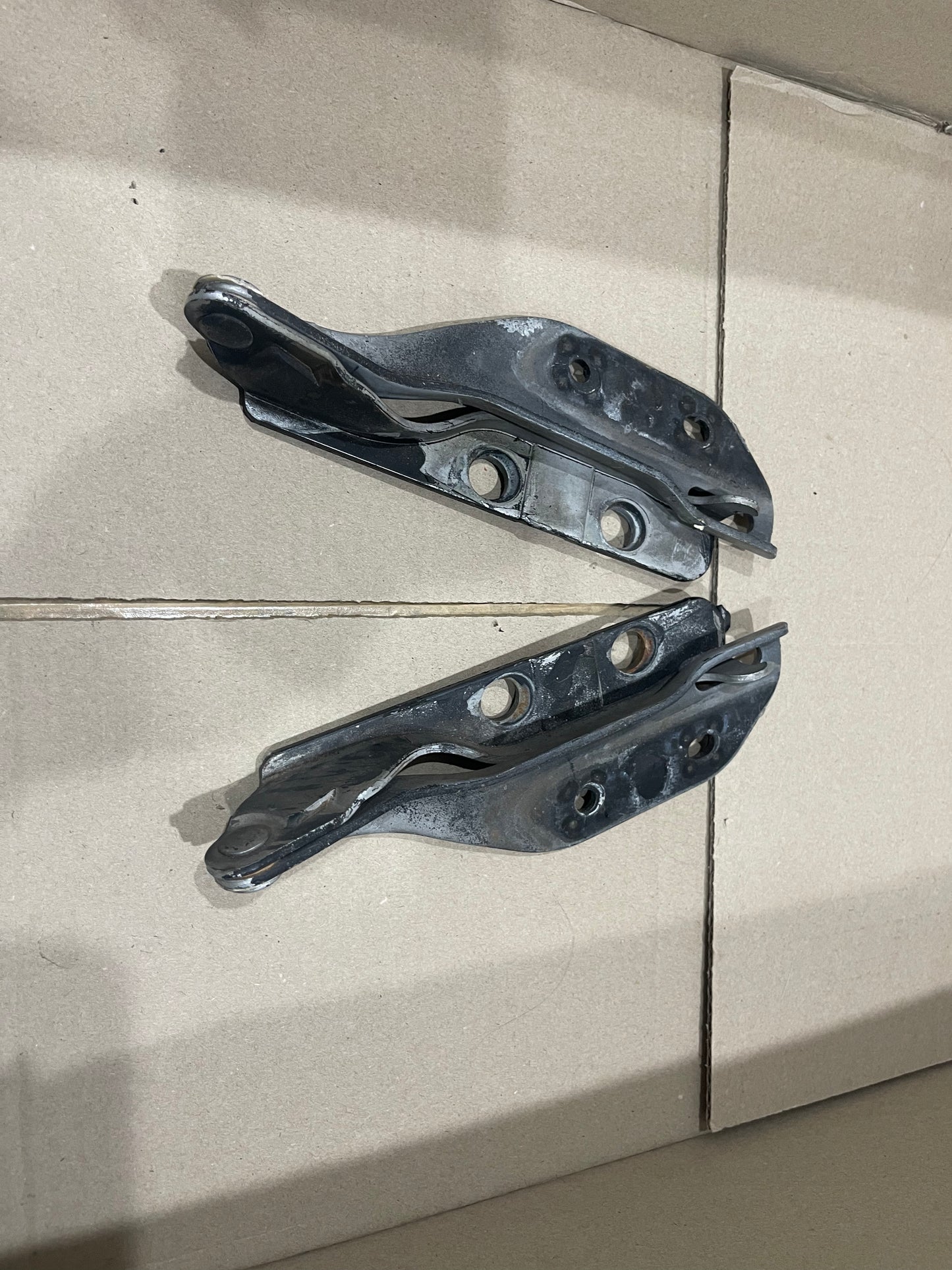 R32 GTR GTST BONNET HINGES