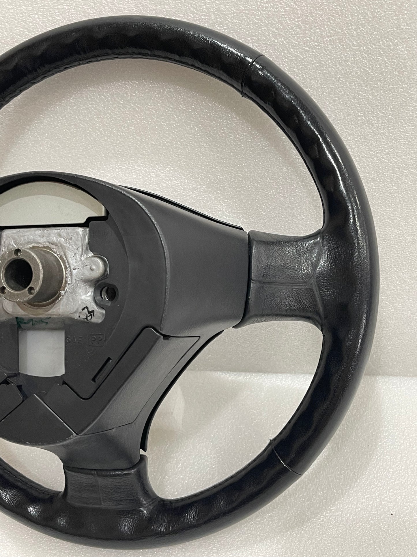Nissan Skyline R34 GTR GTT GT STEERING WHEEL (W21)