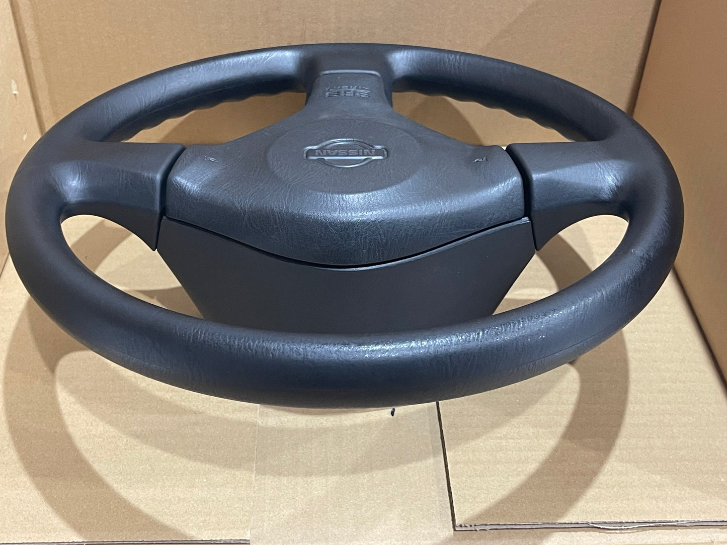 NISSAN SKYLINE R34/S15 GT GTT MANUAL STEERING WHEEL NEAR NEW..MINT (W25)