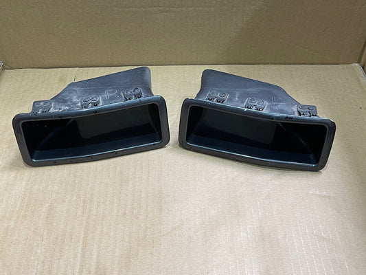 R32 GTR GENUINE N1 BUMPER VENT